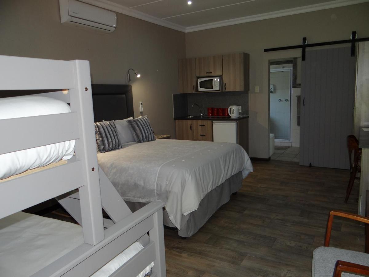 La Paix Guesthouse Beaufort West Eksteriør bilde