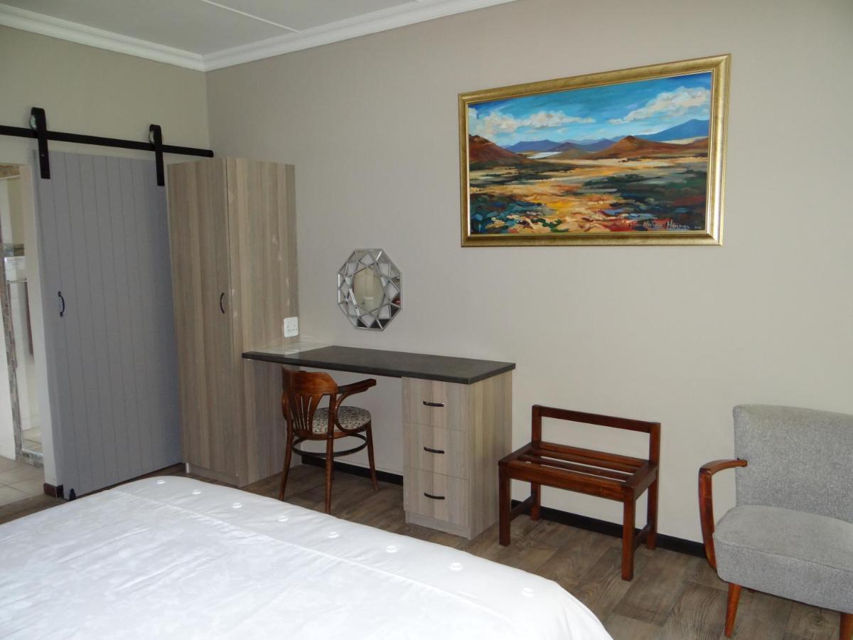 La Paix Guesthouse Beaufort West Eksteriør bilde