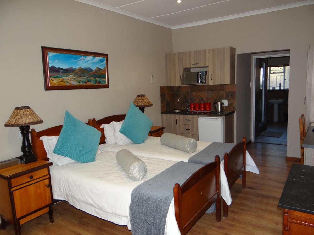 La Paix Guesthouse Beaufort West Eksteriør bilde