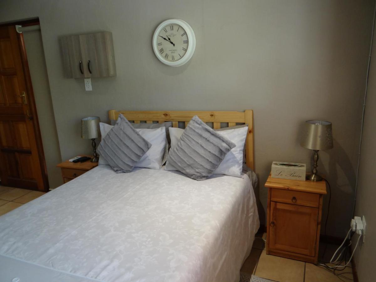 La Paix Guesthouse Beaufort West Eksteriør bilde